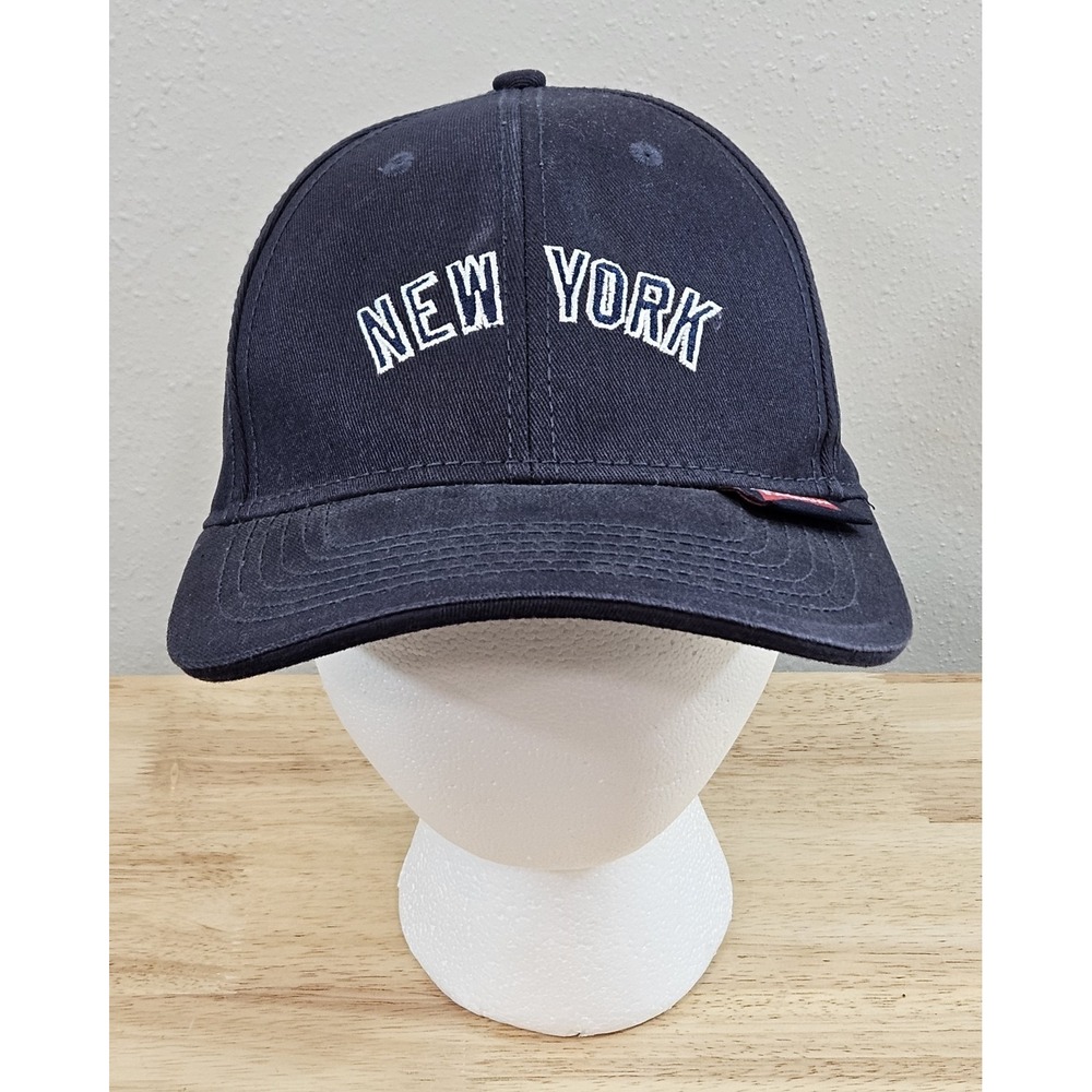 New York Yankees Baseball Cap - Budweiser‎ Tag - MLB Genuine Merchandise
